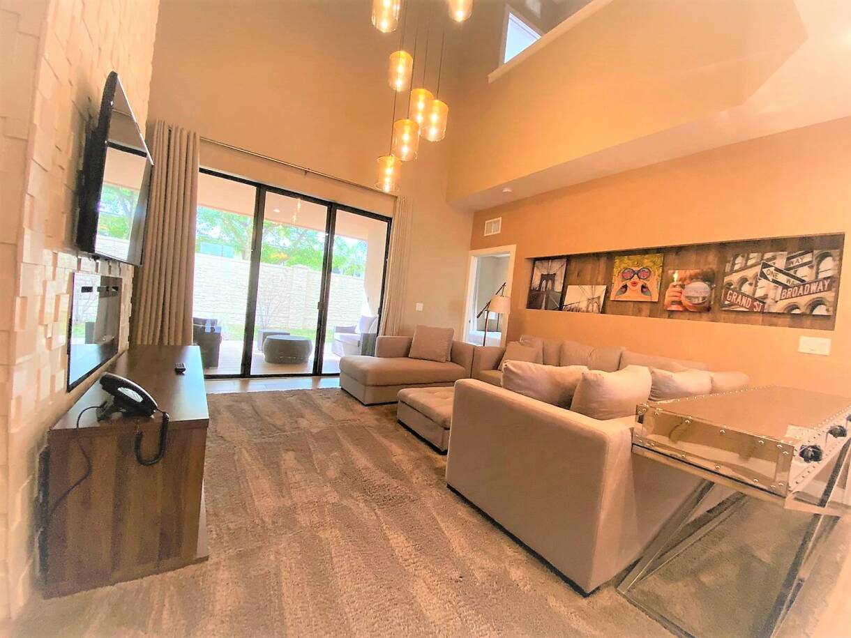 ea0d4e036de19e0e95d6f854478619495a1396451629772944-1220